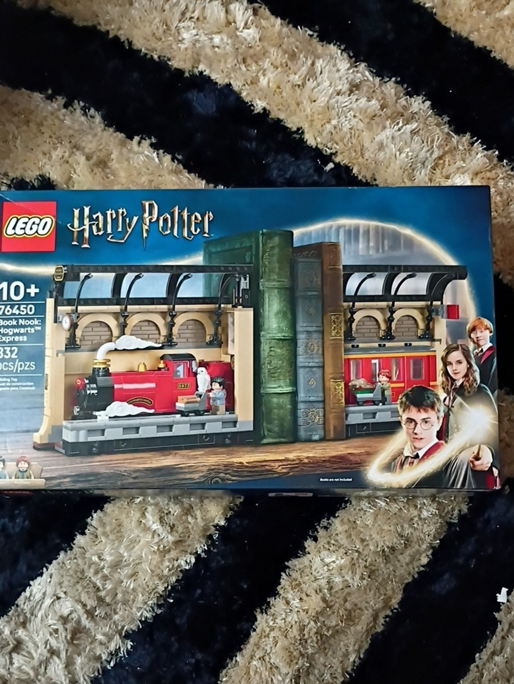 LEGO Harry Potter 76450 Hogwarts Express Book Nook